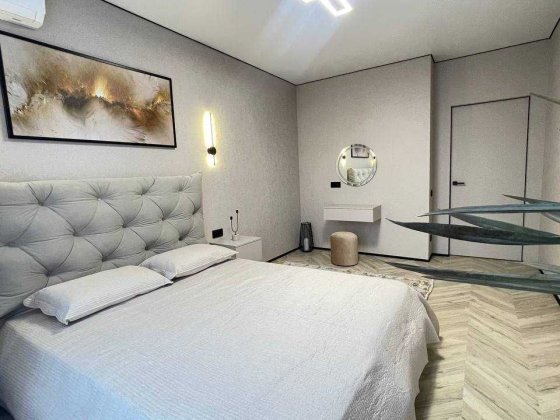 Без комісії! Продам 1к квартиру ЖК Варшавський 2, Олександра Олеся 9а! Киев