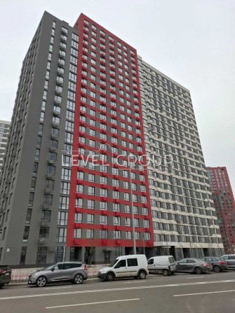 Переуступка: 1-кімнатна квартира 44,9 м², Варшавський 3 - фото 1