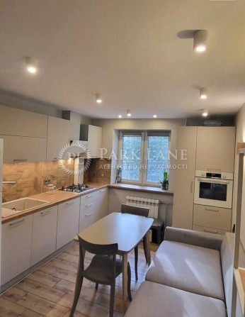 Продаж 3к квартири Печенізька 1-7 Шевченківський р-н - фото 1