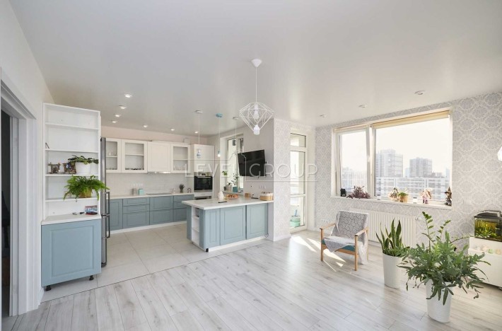 Продаж 3-кімнатної квартири 125 м² у ЖК «Варшавський» - фото 1