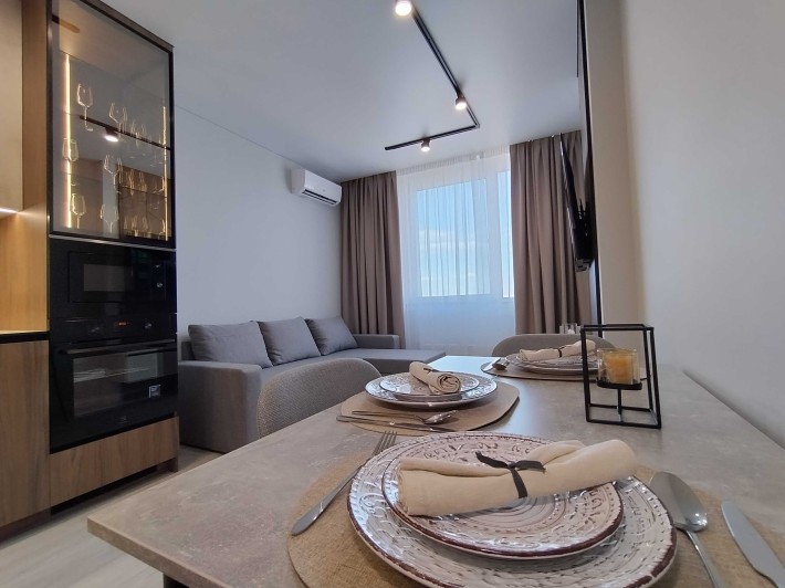 ЖК Варшавський 3, Квартира з новим, якісним ремонтом! - фото 1