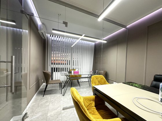 Продаж офісу закритого типу в новому ЖК Славутич, вул. Зарічна 6к1 Киев