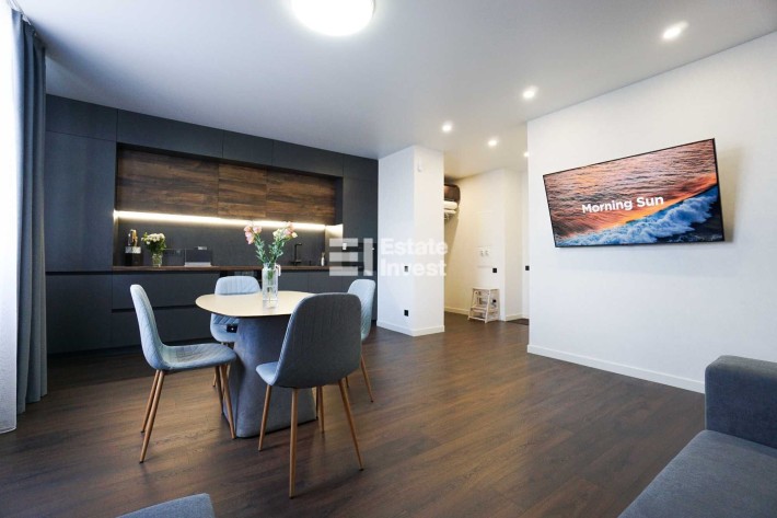 Продам 3к квартиру з новим дизайнерським ремонтом в ЖК Варшавський 2 - фото 1