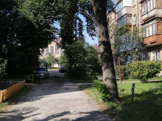 Авіаконструкторська вул.21,р-н Святошин, продаж 2 кімн. кв. біля метро Киев