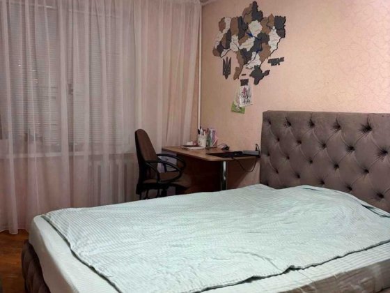 Комфортна 3-кімнатна квартира біля парку "Совки" Киев