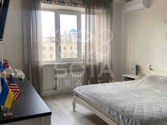 1К, Академіка Кіпріанова 4, метро Святошин