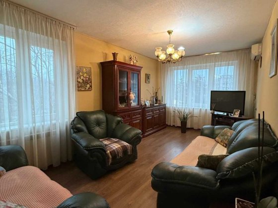 Продам 3-х кімн. кв-ру, Борщагівка , вул. Івана Дзюби 2В  : Київ