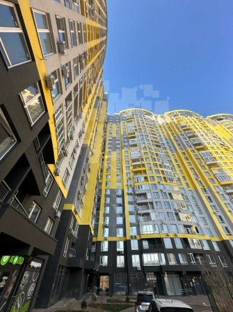 Трикімнатна квартира в ЖК "Медовий" найкраще планування !! - фото 1