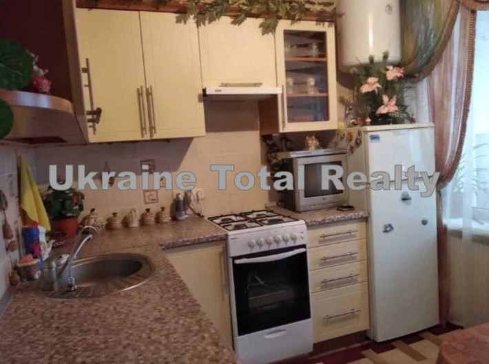 ПРОДАЖ 1к квартири біля метро Житомирська/Академмістечко Вул Ушакова 4 - фото 1