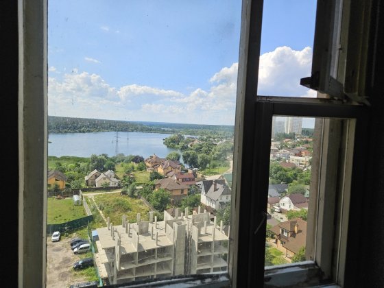 Продажа 3 комнатная квартира ул.Ушакова,16  метро Академгородок Киев