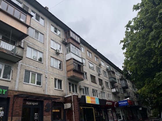 Продаж 2к квартири за адресою вул. Романа Ратушного, 41 Київ