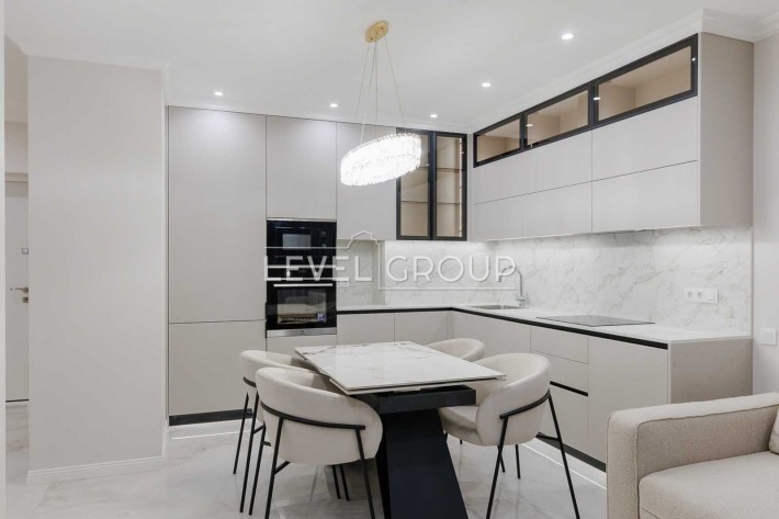 Видова Дизайнерська Євро-двушка в ЖК "Ok'Land" - фото 1