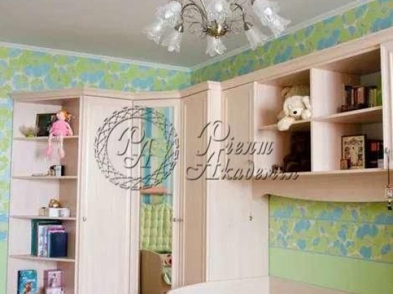 Продаж видової трикімнатної квартири Киев