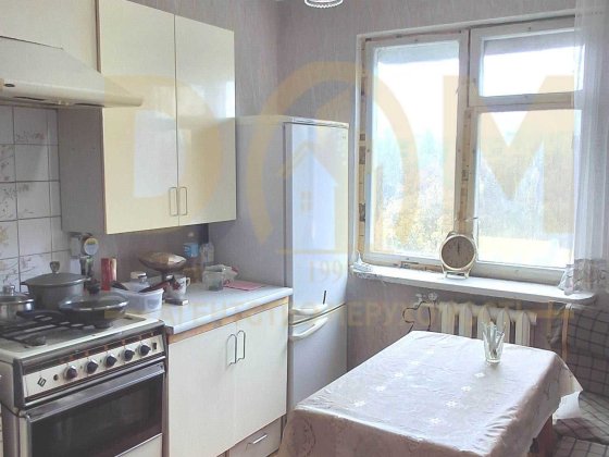 Продам 2-к квартиру на Борщагівці, вул. Академіка Корольова, 3-А Киев