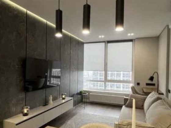 Продам 2к квартиру в ЖК Варшавський 2. Низький поверх Київ