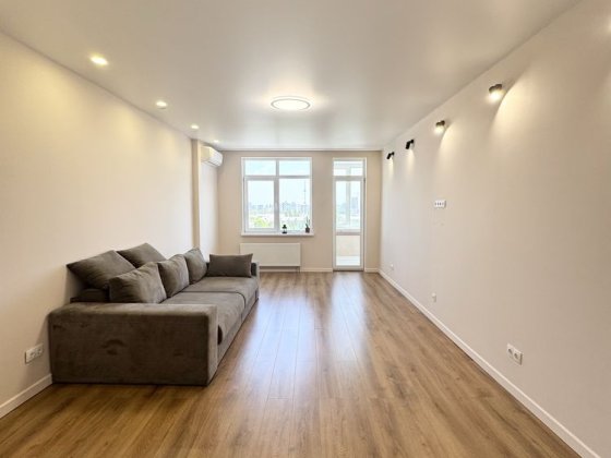 Без%. Продаж 2 кімнатної квартири  95 кв.м з ремонтом і меблями.Нивки. Киев