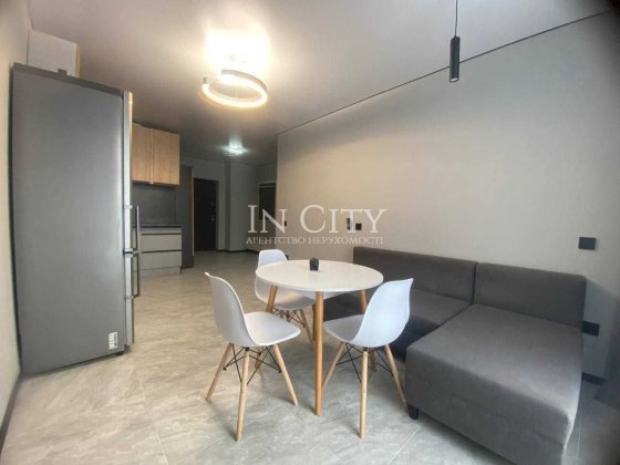 Квартира з ремонтом  в ЖК Діброва парк Київ