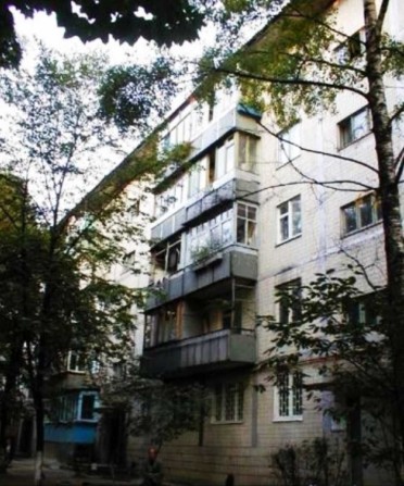 Продам 2-у квартиру,під ремонт,Борщагівка,вул.Зодчих,ринок Дніпро - фото 1