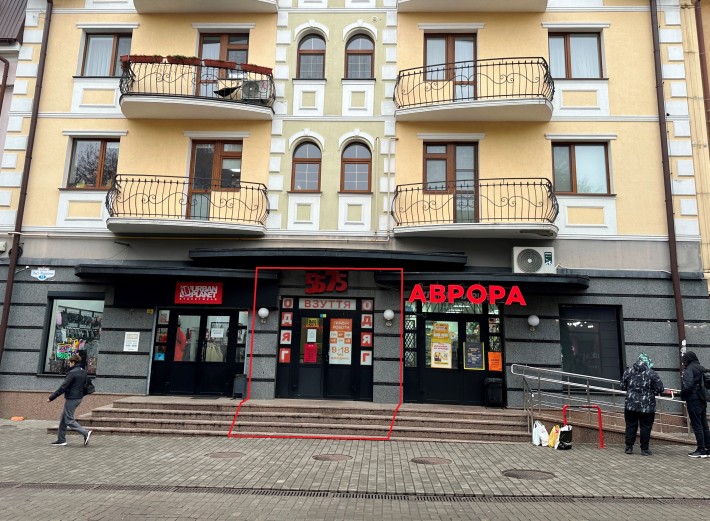 Оренда фасадного приміщення по вул. Лесі Українки - фото 1