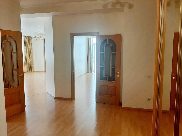 Продаж 3к квартири в центрі Києва - фото 1