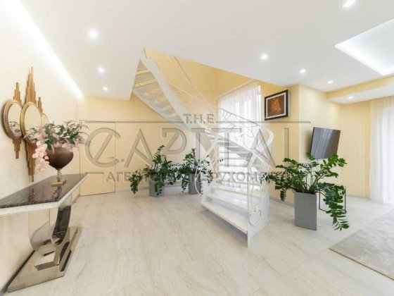 Продаж  Пентхаус  вул. Дмитрівська, Центр, Київ Київ