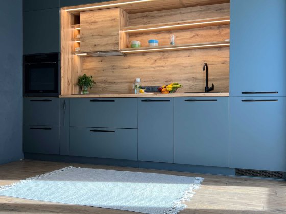 Квартира з ремонтом  будинку 2021 року. Недалеко парк і метро Київ