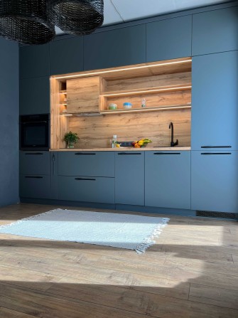 Квартира з ремонтом  будинку 2021 року. Недалеко парк і метро - фото 1