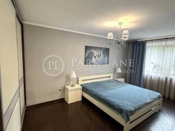 Продам квартиру вул Стадіонна 3а Солом'янка Метро Вокзальна-10хв Київ