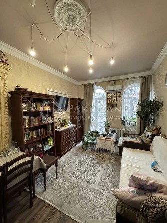 Продаж Межигірська 10 Авторський ремонт 3к 82кв 3пов Царський будинок - фото 1