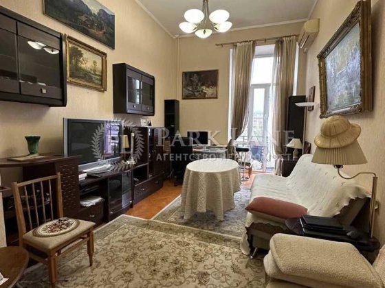 Продам 2к центр Хрещатик Майдан Незалежності Михайлівська Костьольна 7 Киев