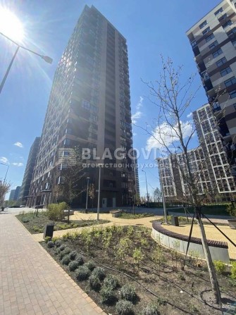 Продаж 1к кв Варшавский 2 Олеся Олександра, 9а - фото 1