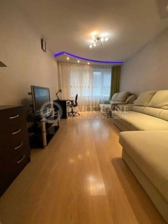 Продаж 1 кім Видова з ремонтом Верховинна 37 Святошин Житомирська - фото 1