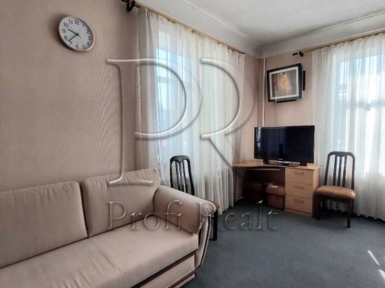 Продаж 3 кімн. квартири на Куренівці/Кирилівська/Теліги Київ