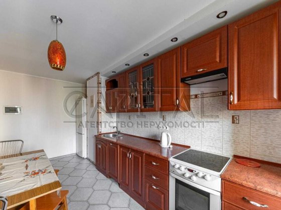 Продажа квартиры, пр-т Берестейский, Святошинский район Киев