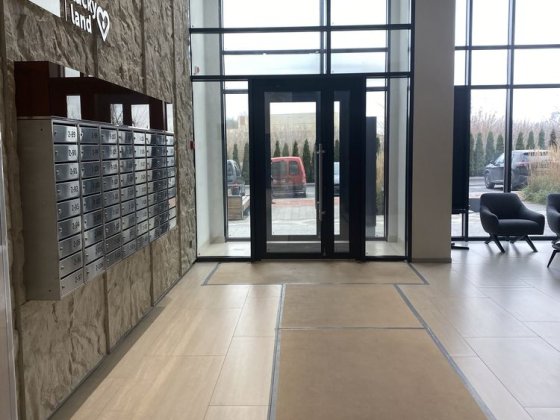 Продам велику студію. Без комісії Киев