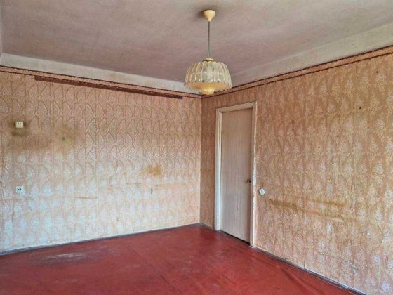 Продам 4-кімнатну на Солом'янці з видом на парк, метро Вокзальна. Київ