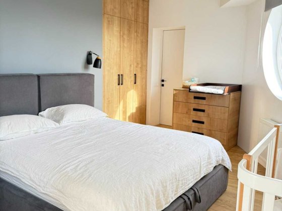 Продам 2-х кімнатну видову квартиру з ремонтом Солом'янський район Київ