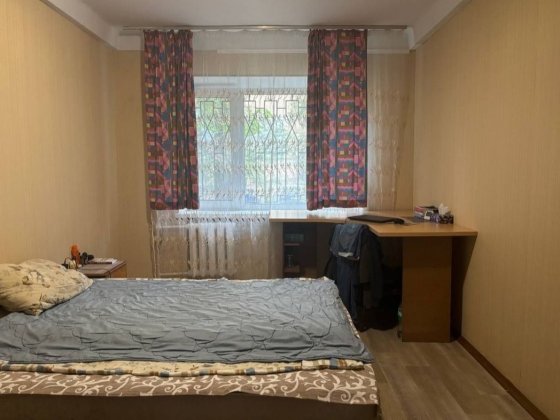 Продам 2к квартиру на Теліги 39в метро Дорогожичі Київ