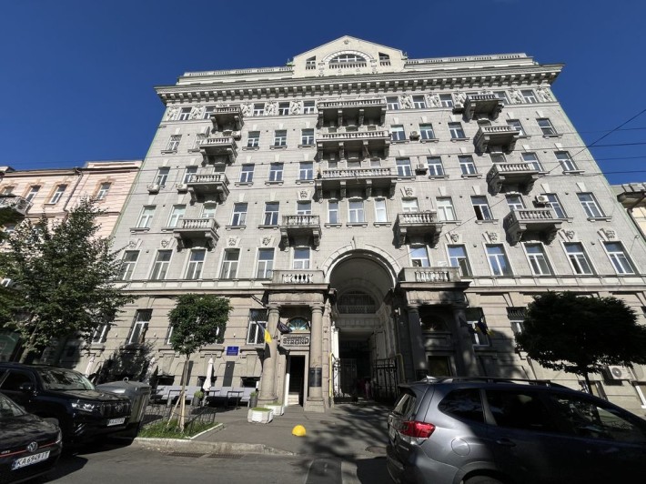 Продаж 3кім. Терещенківська 13, парк ім. Т.Шевченка. - фото 1