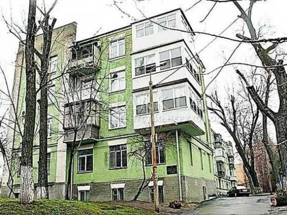 Сталінка з ремонтом 86 м2 на Довнар-Запольського Київ