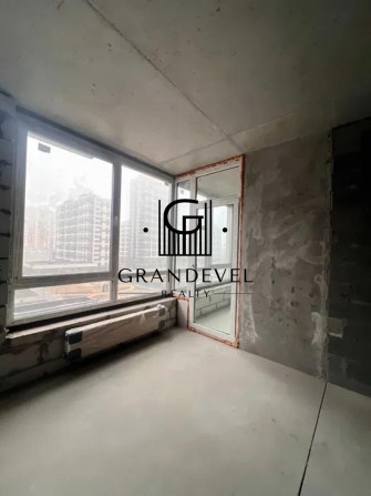 Продаж, 1-к кв. без ремонту, вул. Олександра Олеся, Варшавський-2 - фото 1