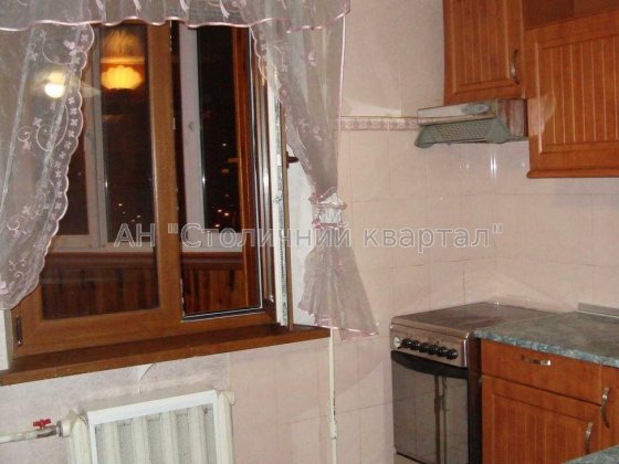 метро Академмістечко Трикімнатна Чорнобильська 24/26 Киев