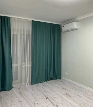 Світла 2-кімнатна квартира з ремонтом по вул. Святослава Хороброго 8 - фото 1