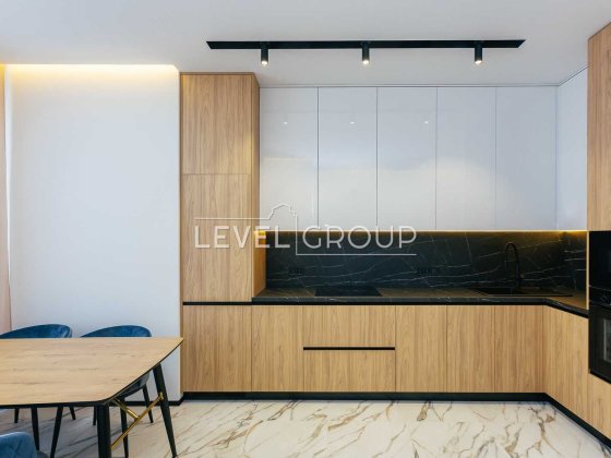 Продаж квартири в Креатор Сіті/ Creator City з сучасним ремонтом Київ