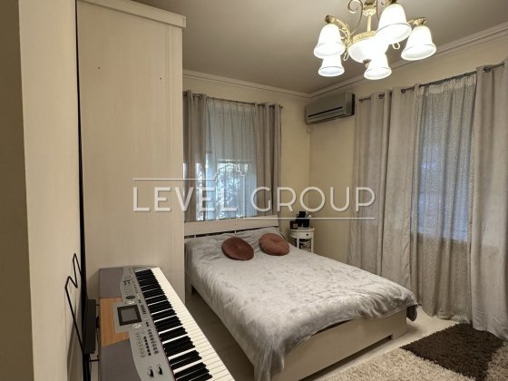 Продаж квартири З РЕМОНТОМ в Шевченківській пров. Делегатський 3/5. Київ