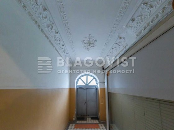 Продаж  3-х кімнатної квартири вул.Стрілецька, 7/6 Київ