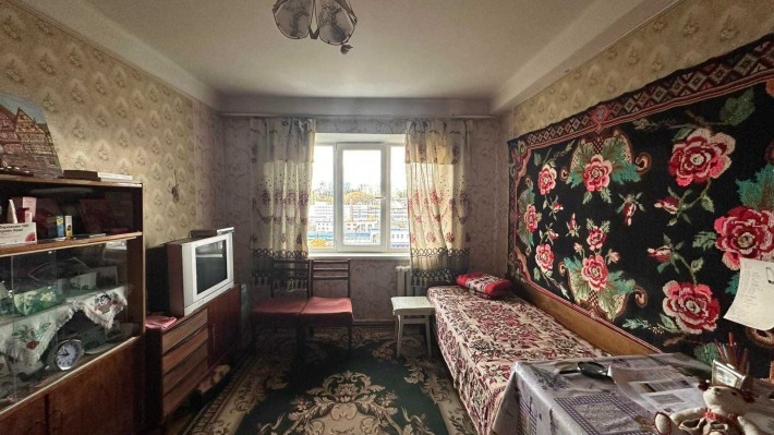 Продам 1-кімнатну квартиру на вул. Борщагівській 16 - фото 1