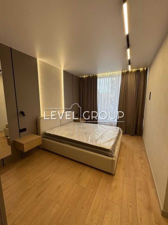 Продаж квартири  40 м2 з новим якісним ремонтом Варшавський 2. - фото 1