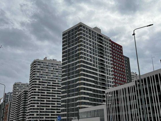 Продаж 3к (89м2) ЖК Варшавський 3,буд.10.10 Киев