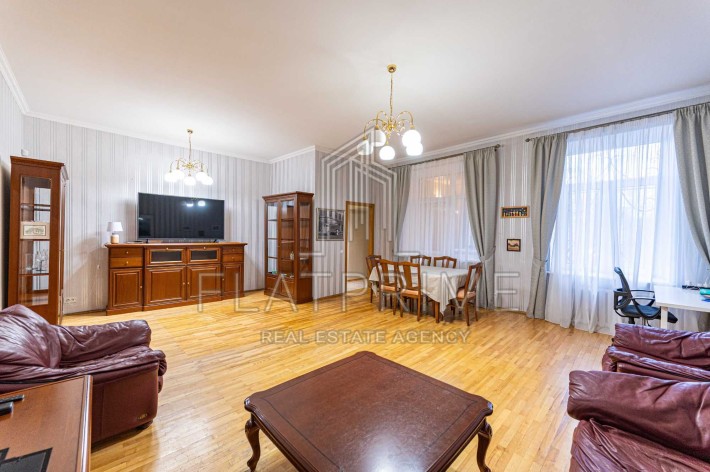 Без% Продаж 3-х кімнатної квартири, 135 м2, вул. Назарівська, 9 - фото 1